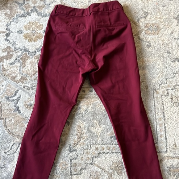 Old Navy Pixie High Rise Secret Slim Pockets - Picture 3 of 3